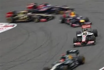 Пилотите във F1 избраха постоянните си номера