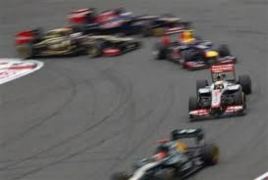 Пилотите във F1 избраха постоянните си номера