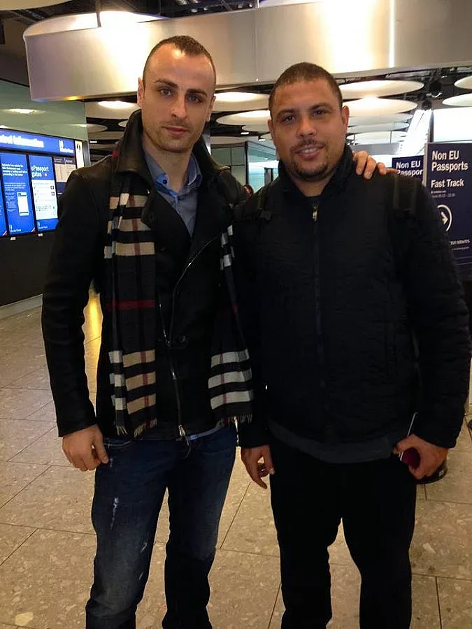 Бербатов е хит и в "Туитър"