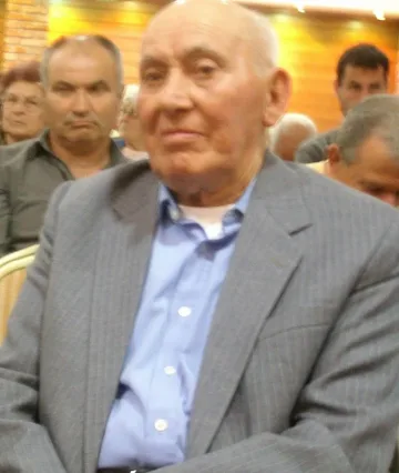 Почина Николай Жишев