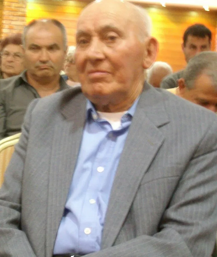 Почина Николай Жишев