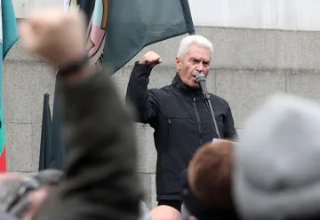 Появиха се слухове, че Сидеров пак е във Варна