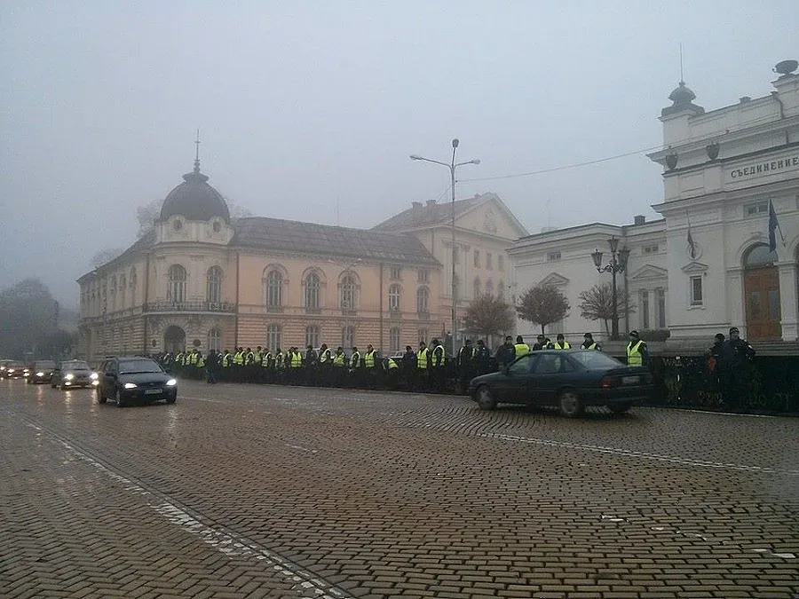 Поредица протести в София и страната