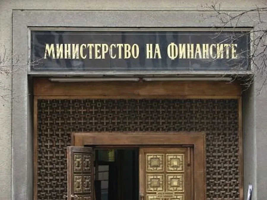 20 млн. повече за чиновниците