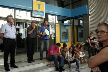 Гърция арестува банкери и корабни магнати за корупция