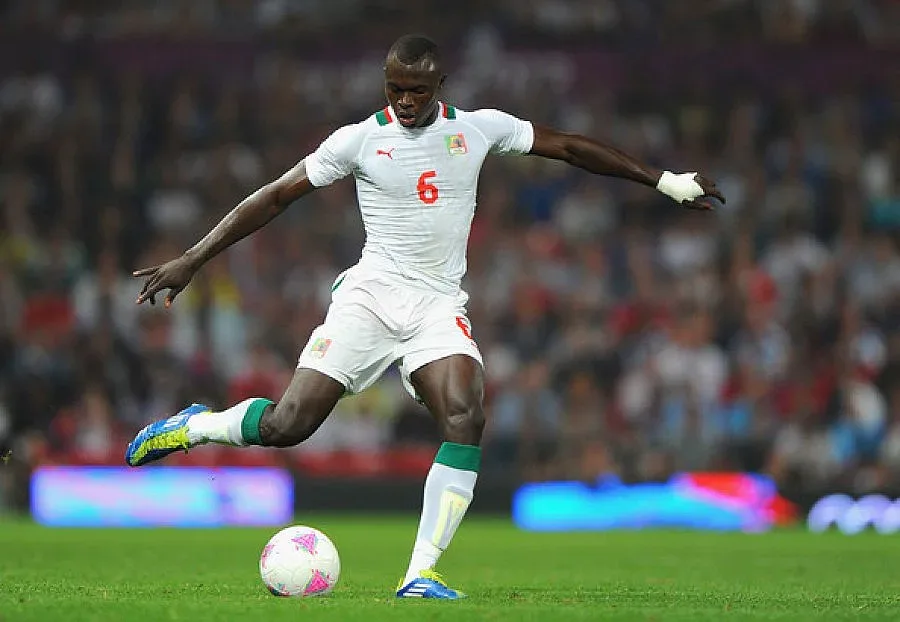 Сенегалец сменя Бобан на "Колежа"