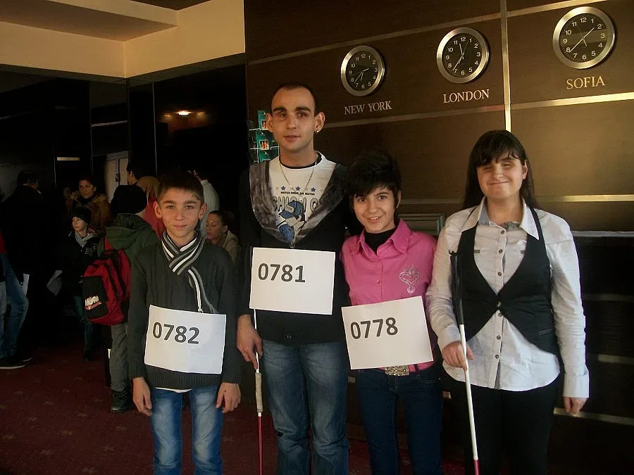 Баби мажоретки сефтосаха кастинга за таланти