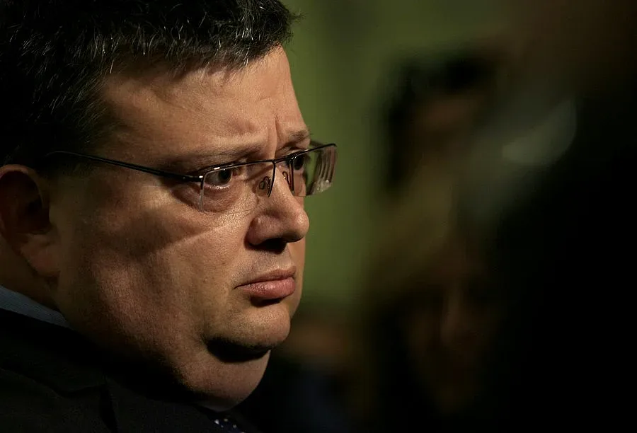 Цацаров поиска снемане на имунитета на Волен Сидеров