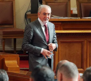 Местан: Борисов и Дянков имат вина за тюнопроизводителите