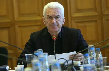 Сидеров се забърка в скандал на летище Варна