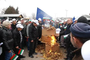 Тютюнджии палят бали и от срам