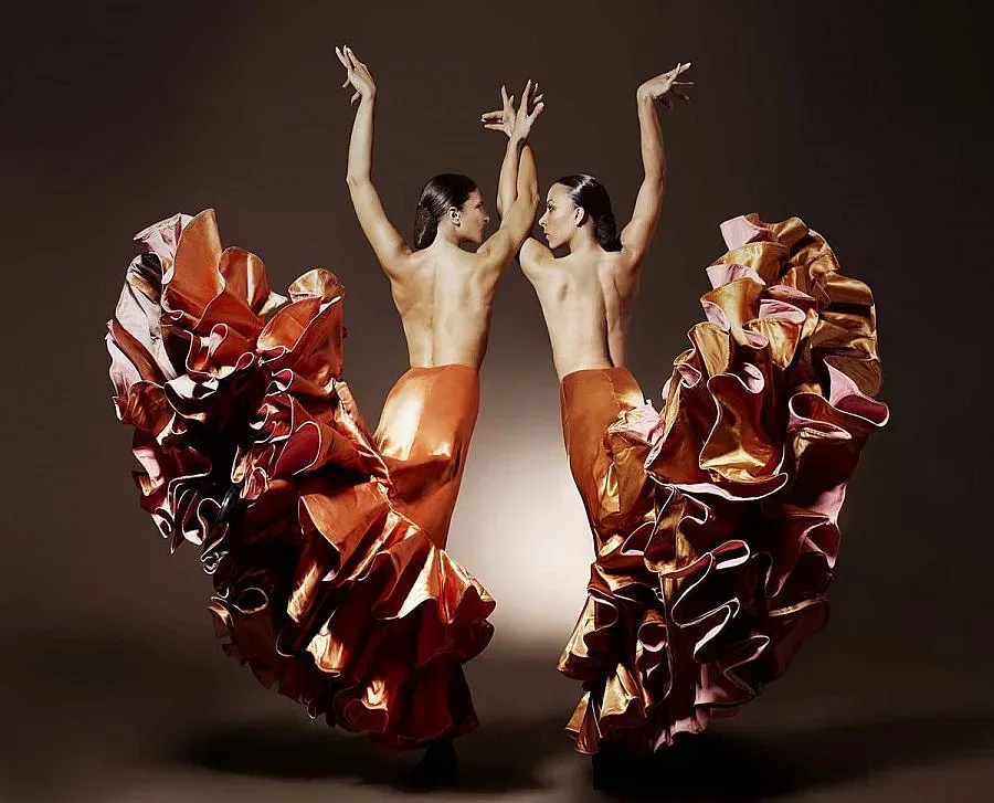 Страст и кастанети в НДК