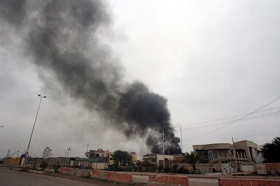 Иракската армия обстрелва Фалуджа