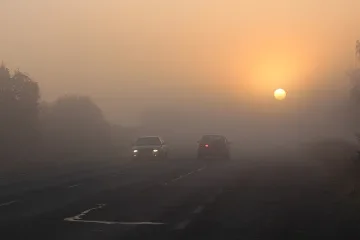 Гъста мъгла и десетки катастрофи в страната