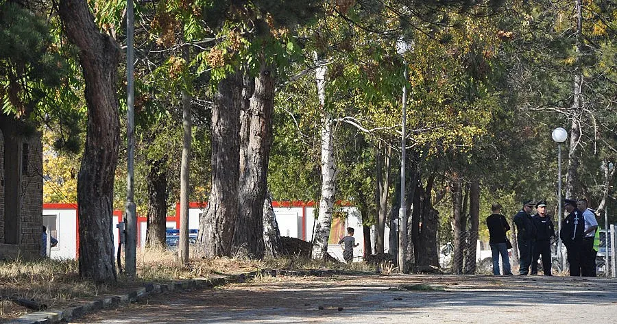 Слагат бръсначи на браздата