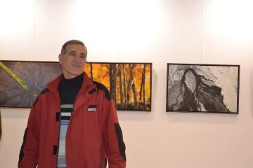 Художник представи своите „Видения”