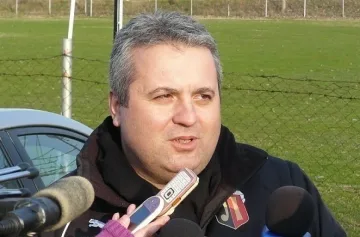Коко Динев се мръщи на оферта