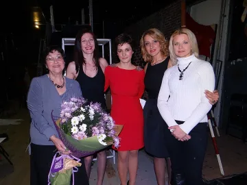 Мария Атанасова твори музика от жестове