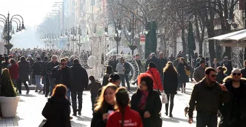 Новата година ни посреща с облаци 