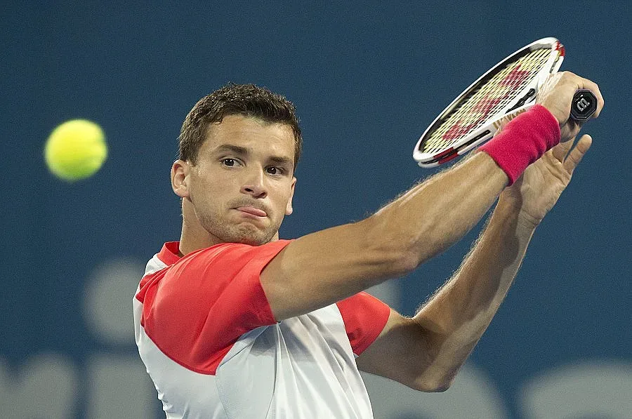 ВИДЕО: Григор Димитров става за спасител на плажа  