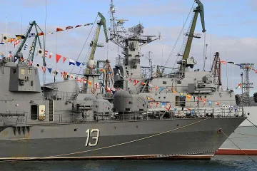 На 5 наши кораба вдигат едновременно наздравица за ЧНГ