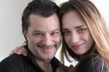 Куката пощуря от досадни фенки