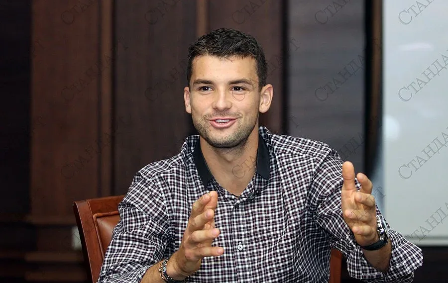 Холандец чака Гришо на старта в Бризбейн