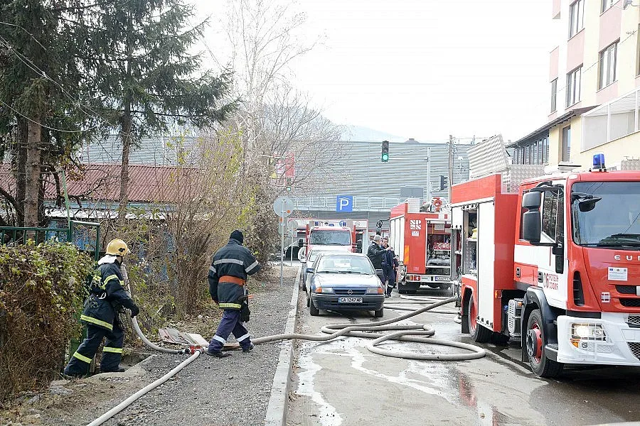 Мъж загина при пожар във вилна зона "Врана"