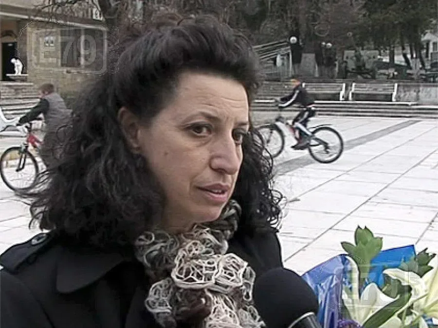 Общинарка без заплата заради неплатен данък