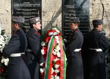 Армията отдаде почит на загиналите в Ирак