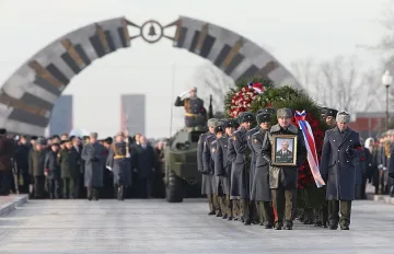 Погребаха Калашников с почести край Москва