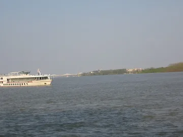 Дунав падна под 2 метра