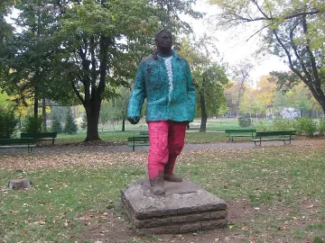 Работникът от Монтана също е боядисан