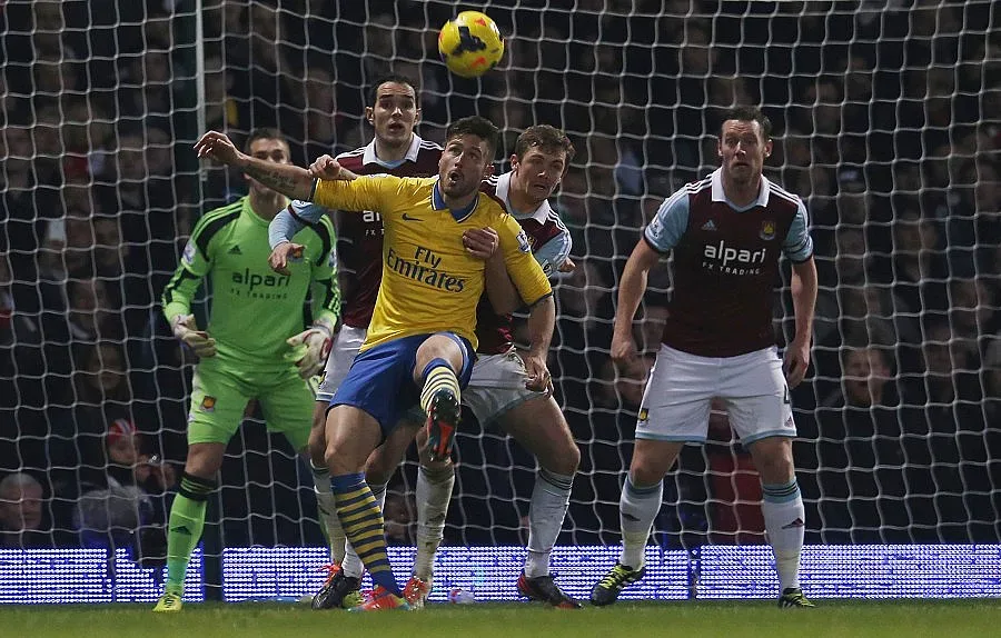 Манчестър Сити прати Арсенал отново на върха