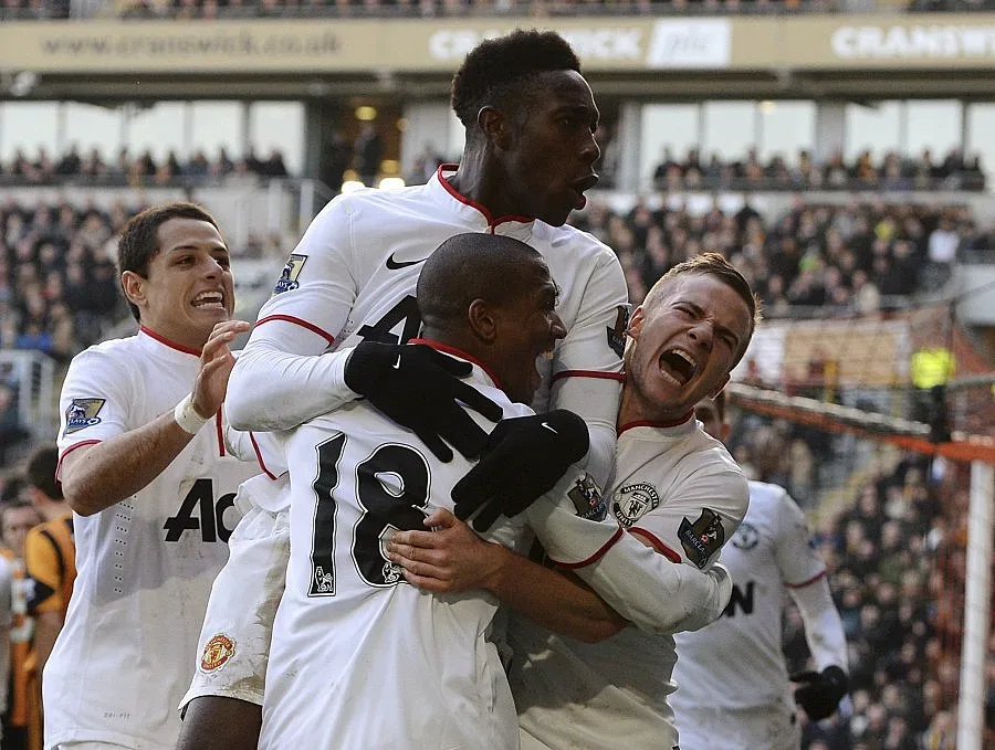 Манчестър Юнайтед се добра до победа с автогол