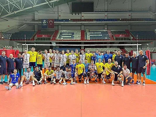 "Левски" попиля "Фенербахче" в Истанбул