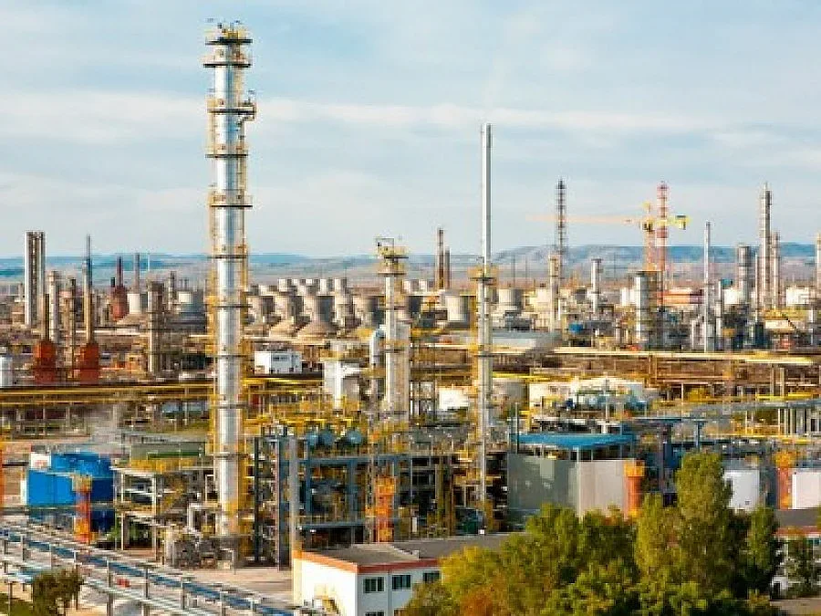 Почина един от работниците от аварията в "Лукойл Нефтохим"