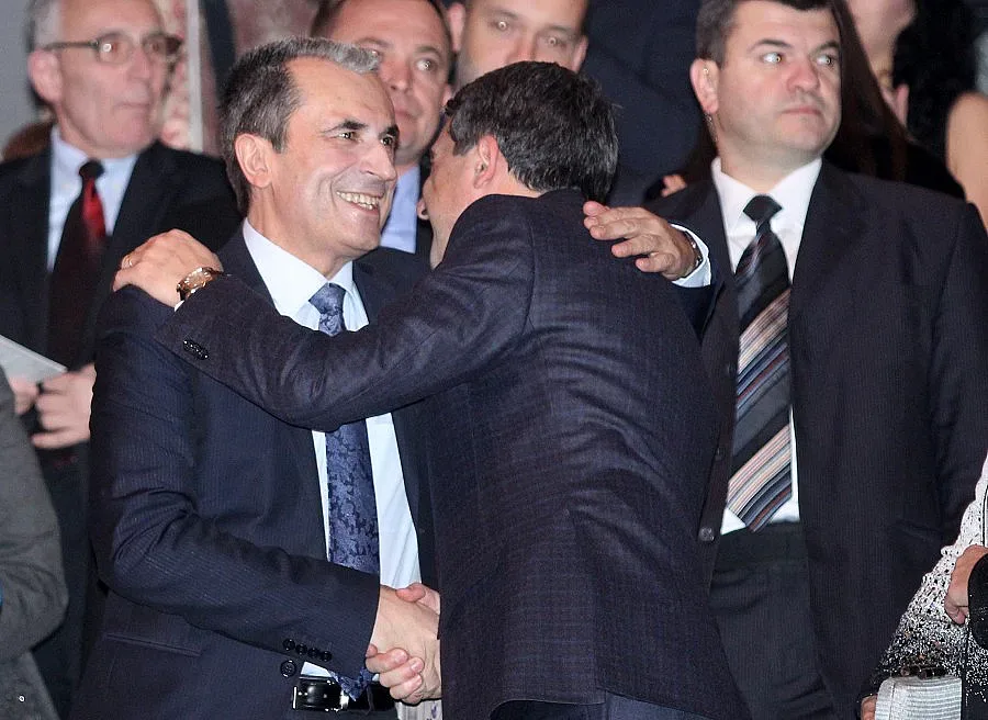 „Българската Коледа" събра политици и популярни хора