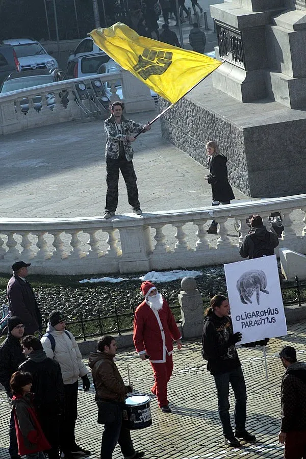 NY Times: Бавната промяна в България