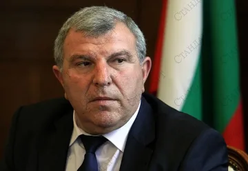 Греков: Дават заплати в "Напоителни системи" 