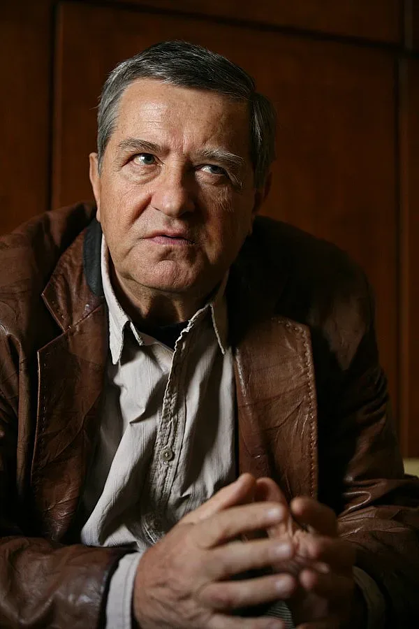 Дадено ни е свише да се обичаме