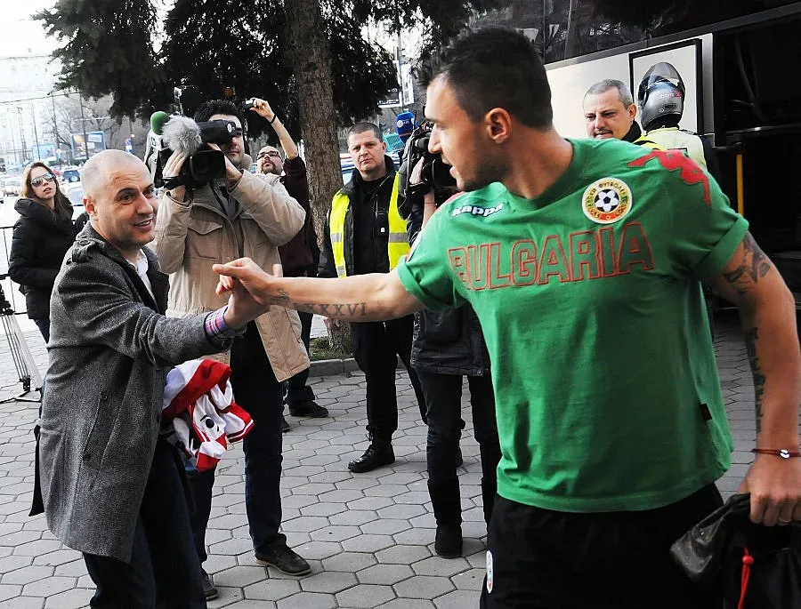 Наш богаташ събира Божинов и Камбуров