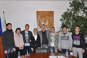 Общината в Монтана поощри градските таланти