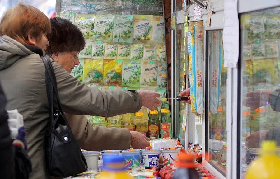 Цените на храните на едро скачат седмица преди Коледа