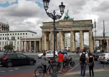 Наши стажанти с немски заплати