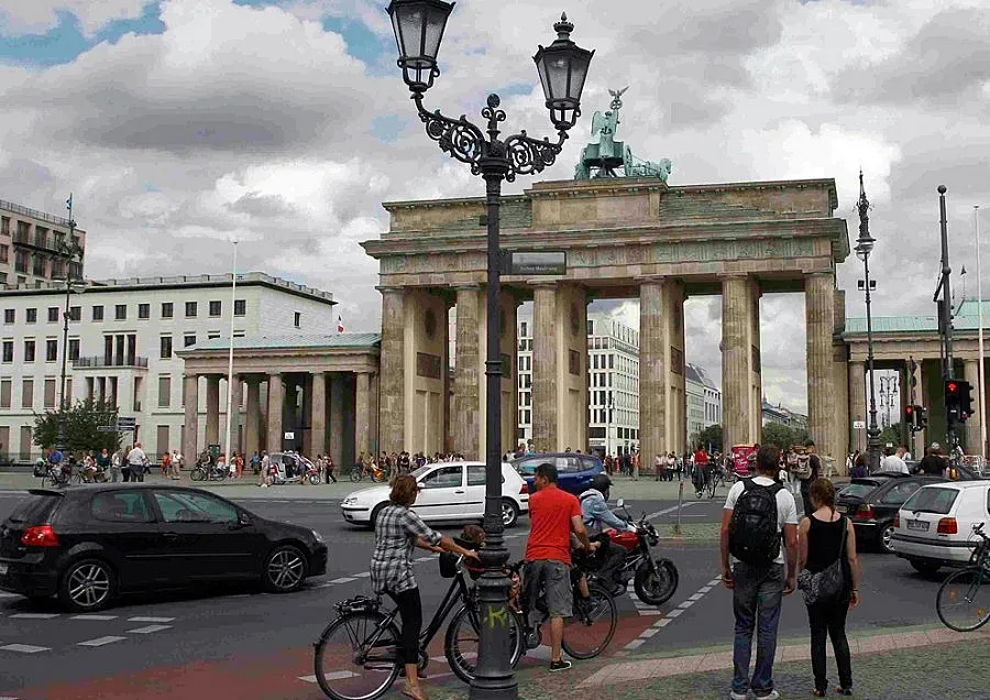 Наши стажанти с немски заплати