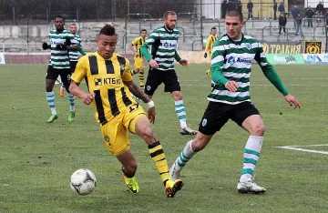 Цветан Василев затяга каиша, гони мениджъри