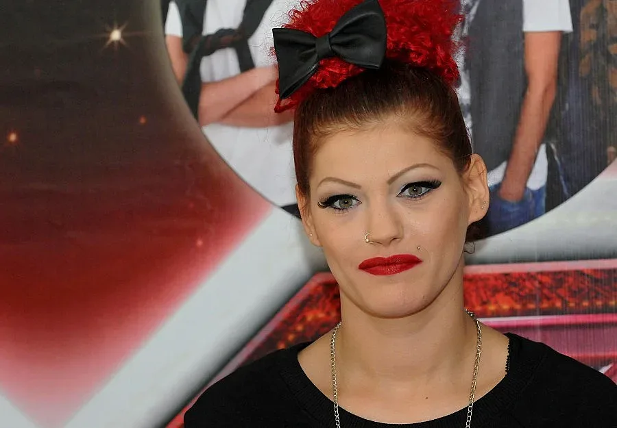 Жана изкачи върха