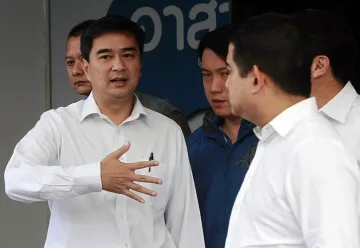 Тайландската опозиция ще бойкотира изборите