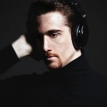 Любимият диджей на Балотели миксира в „Хепи Енд” Банско на 31 декември